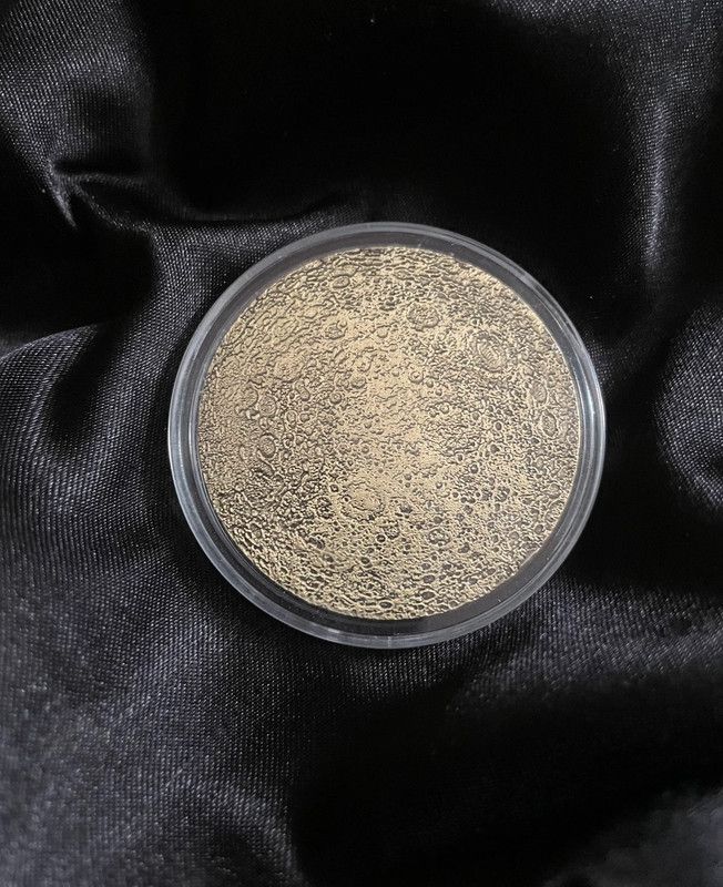 Lunar Moon High Detail MOON Medallion Coin In Case