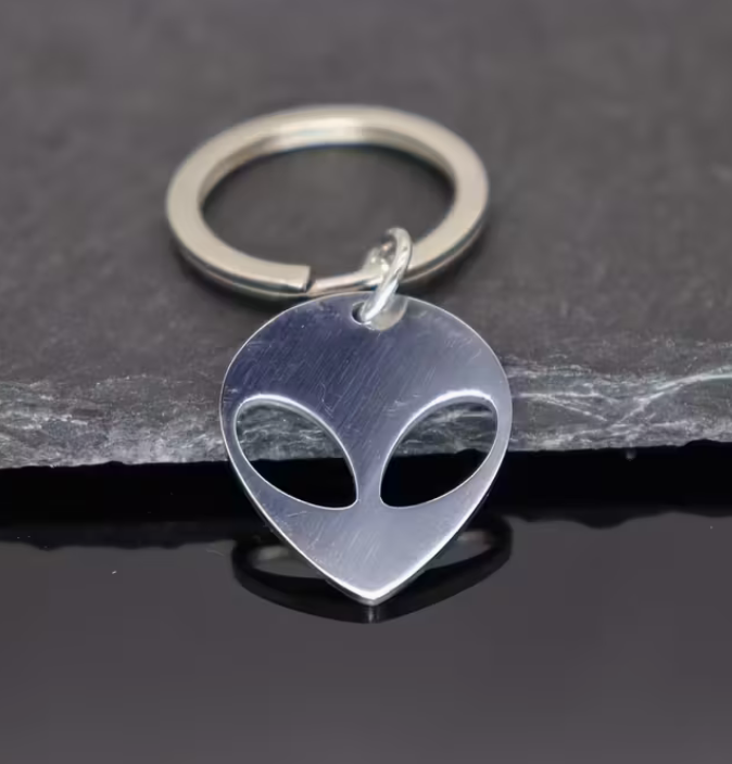 Silver UFO Area 51 Alien Metal Keyring Keychain