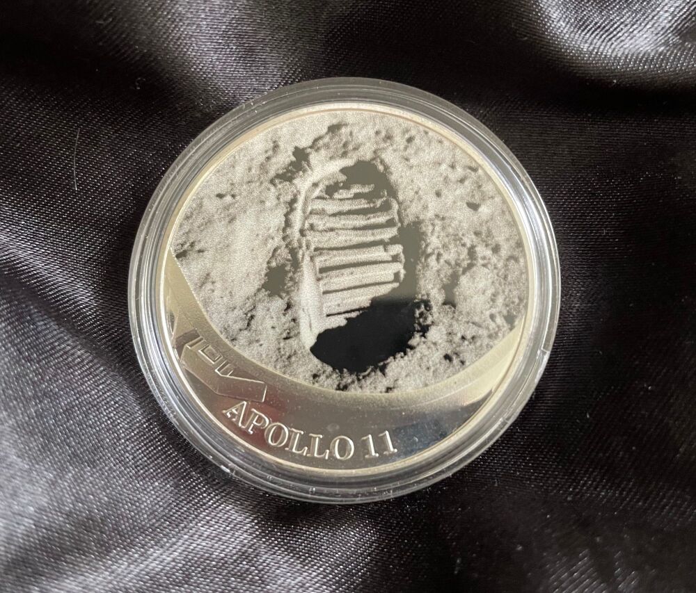 NASA Apollo 11 Moon Space Mission Silver Plated Medallion Coin