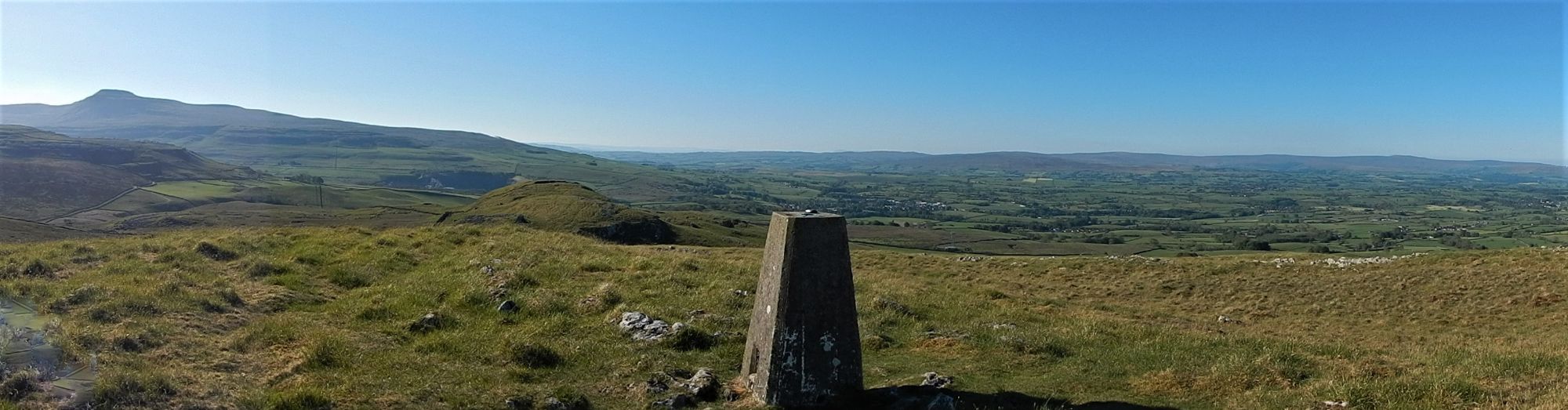 View from Tow Scar Trig Point just above the site