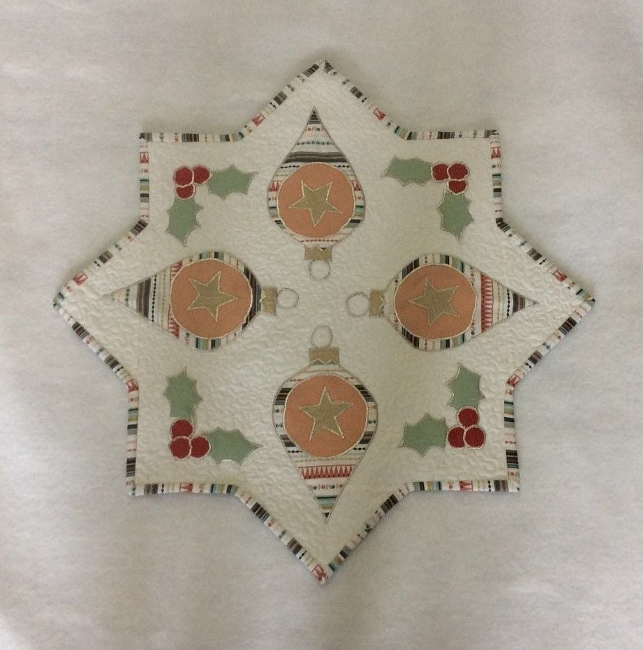 Bauble Table Topper Pattern