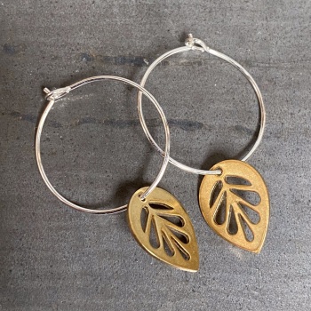 Medium Leaf Hoops