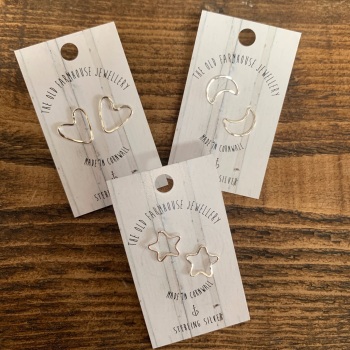Wire Shape Studs