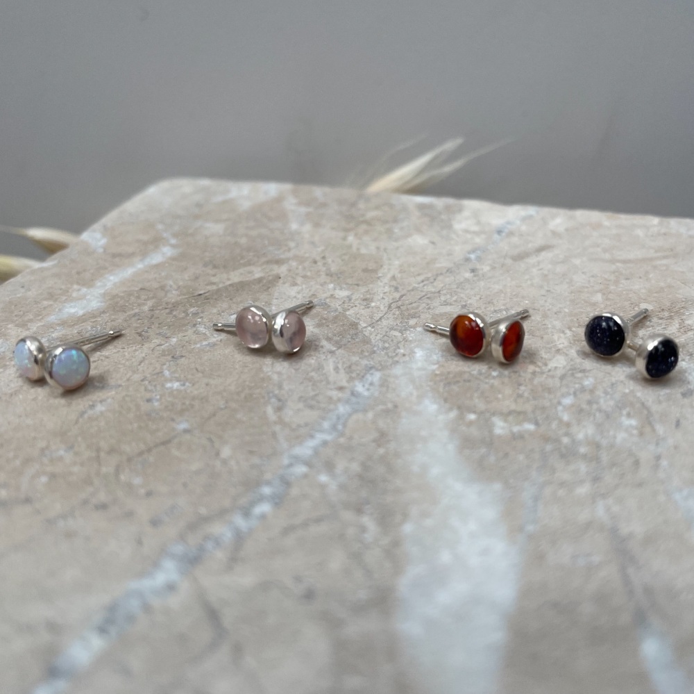 4mm Stone Setting Stud Earrings