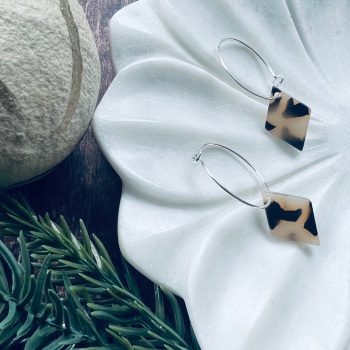 Online Christmas Market: Acrylic Diamond Earrings