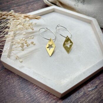 Medium Brass Cut Out Dimond Earrings (Star)