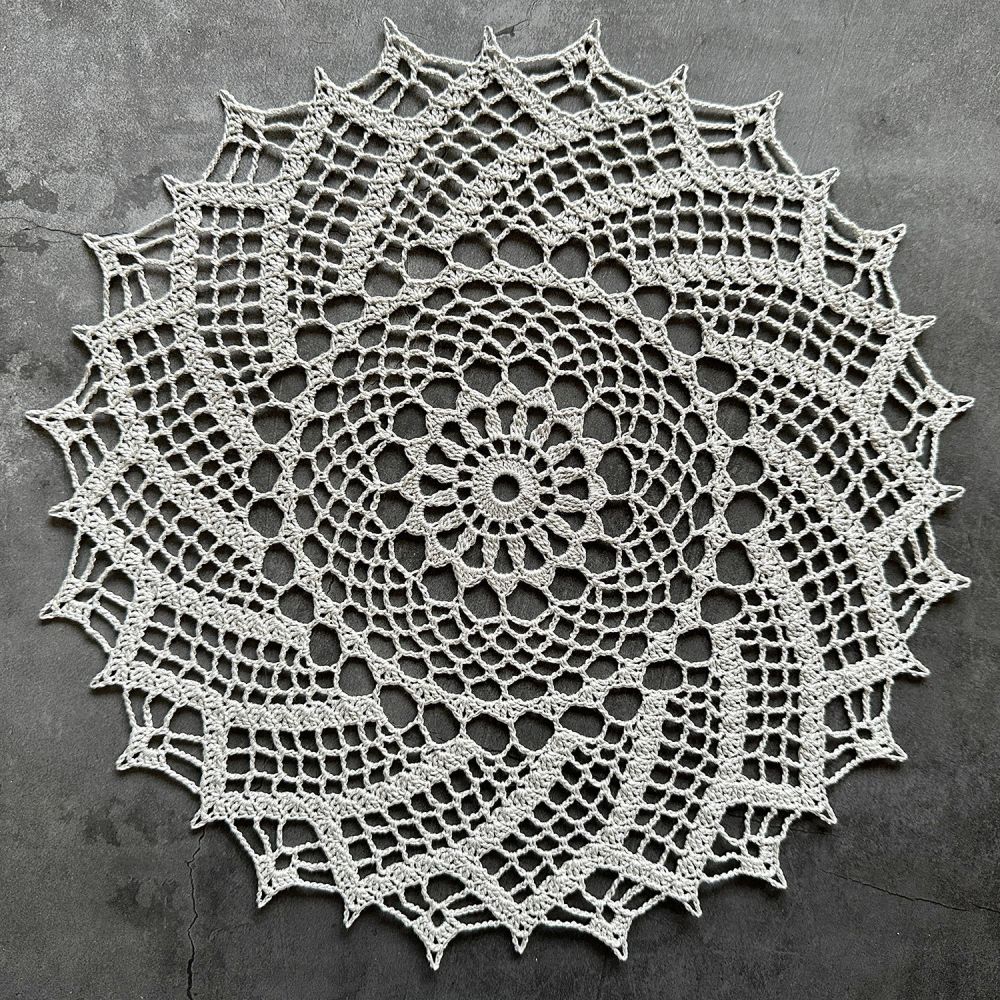 Pinwheel Mesh Crochet Doily
