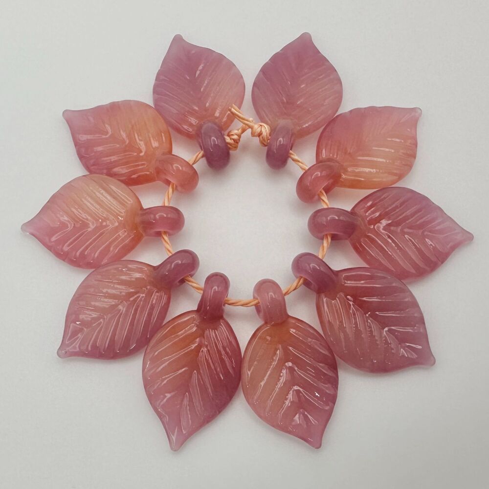 Leaf Beads - Flamingo Pink