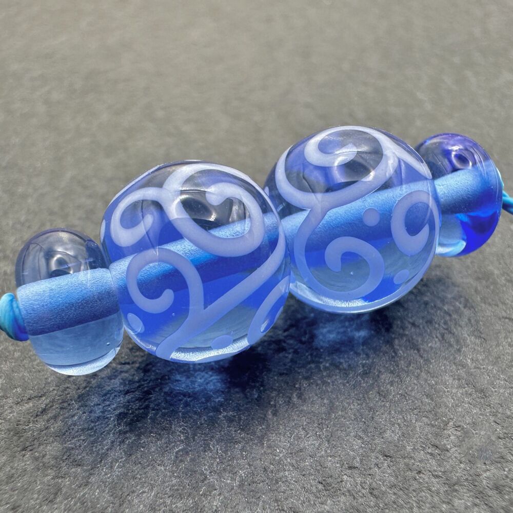 Scrolls Pair - Light Sapphire