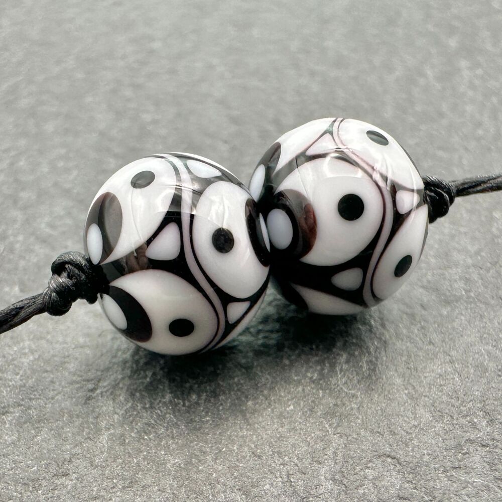 Dinky Pair - Black & White