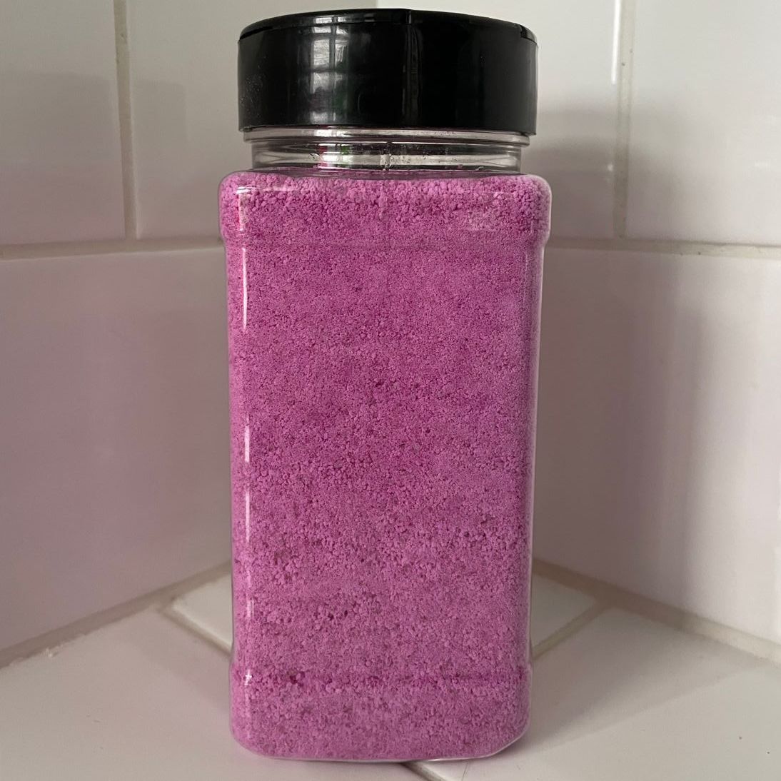 Luxury Fizzing Epsom Bath Salts Shaker in your choice of fragrance