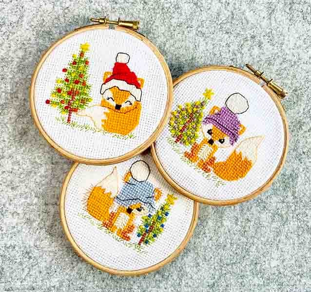 Christmas Foxes - Little scruffy fox blue, purple bobble hat fox & red Christmas hat fox - digital download pdf