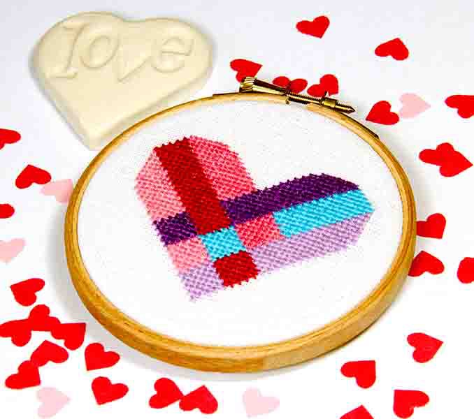 Heart weave - 3 rows - by Bird Says Tweet - Paintbox Collection - easy stitch fun modern design for beginners, anniversary, wedding, 
