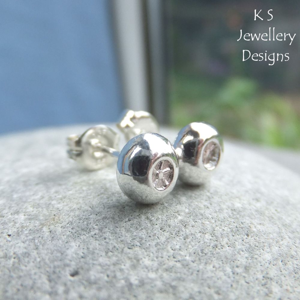 Little Flowers Textured Pebbles - Sterling Silver Stud Earrings