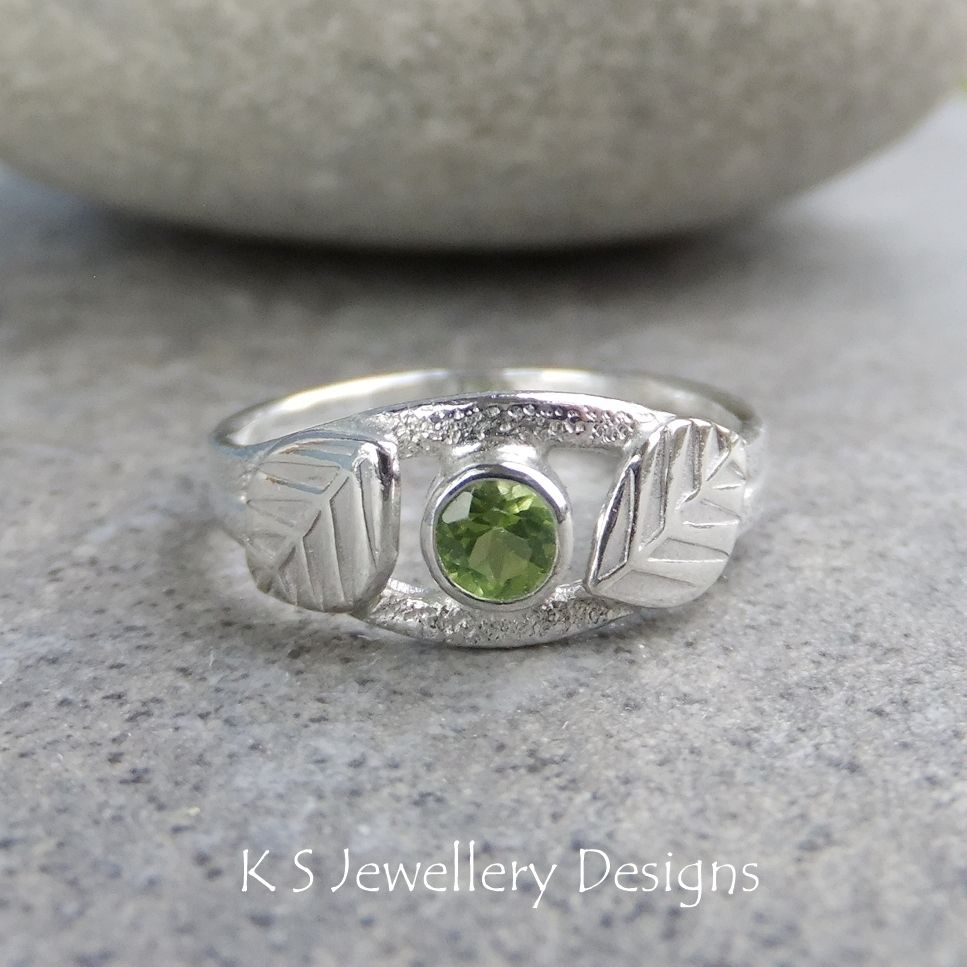 Peridot Double Leaf Sterling Silver & Fine Silver Ring - Floral Garden (UK 