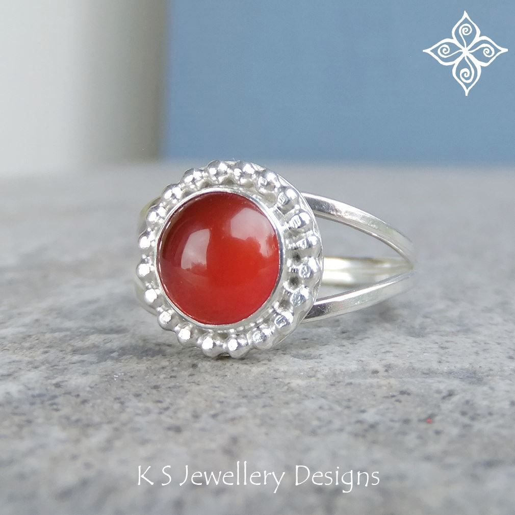 Carnelian Beaded Frame Sterling Silver Double Band Ring (UK size T / US siz