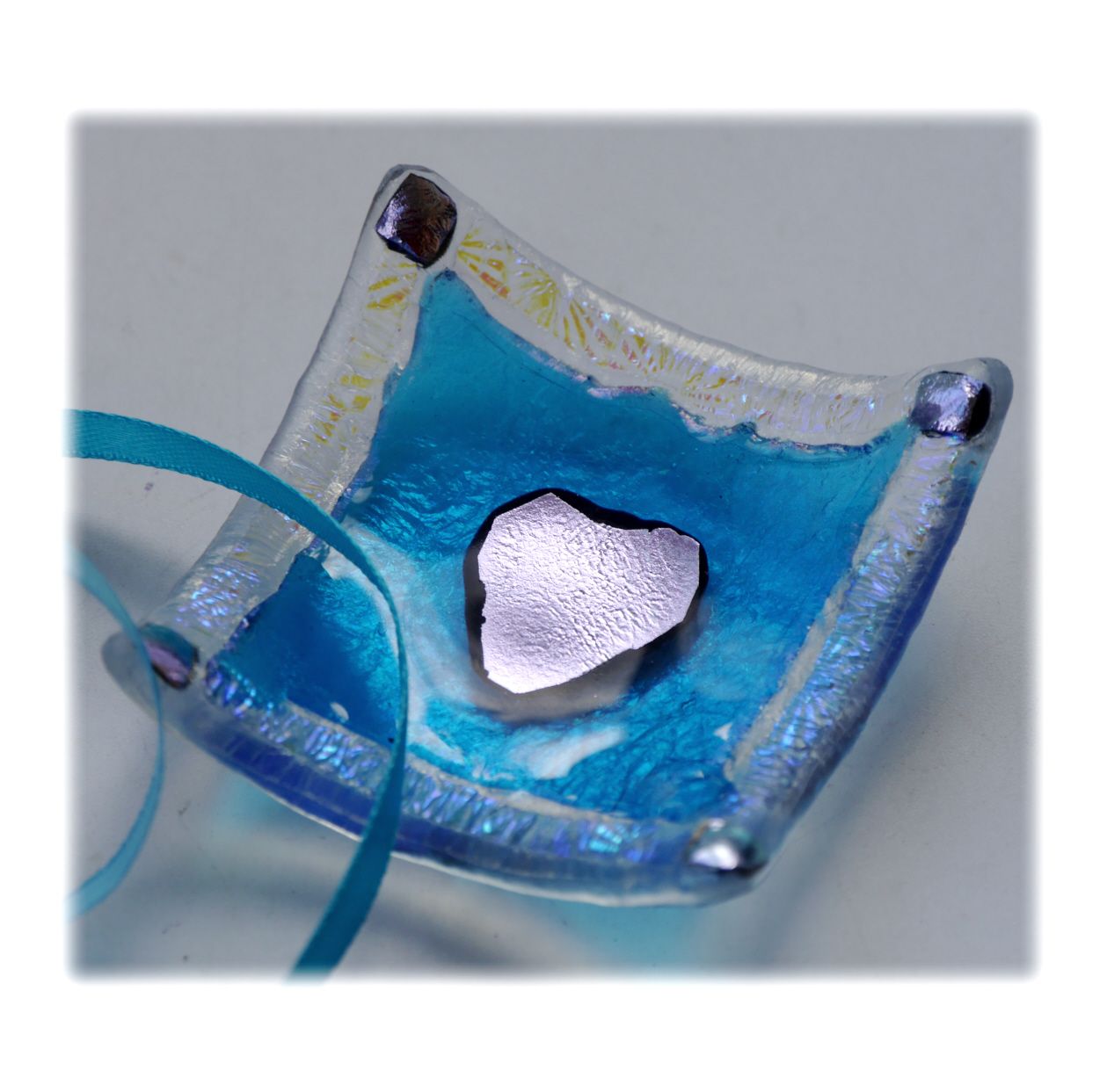 6cm Deep Dish 001 Turquoise Dichroic Heart #1811 FREE 7.50 - Copy