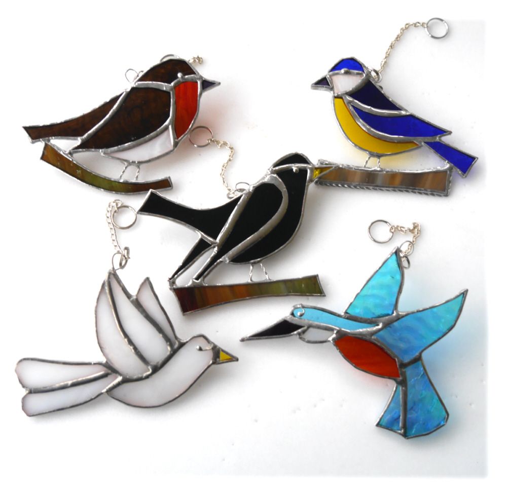 Robin Bluetit Kingfisher Dove or Blackbird Stained Glass Suncatcher Bird