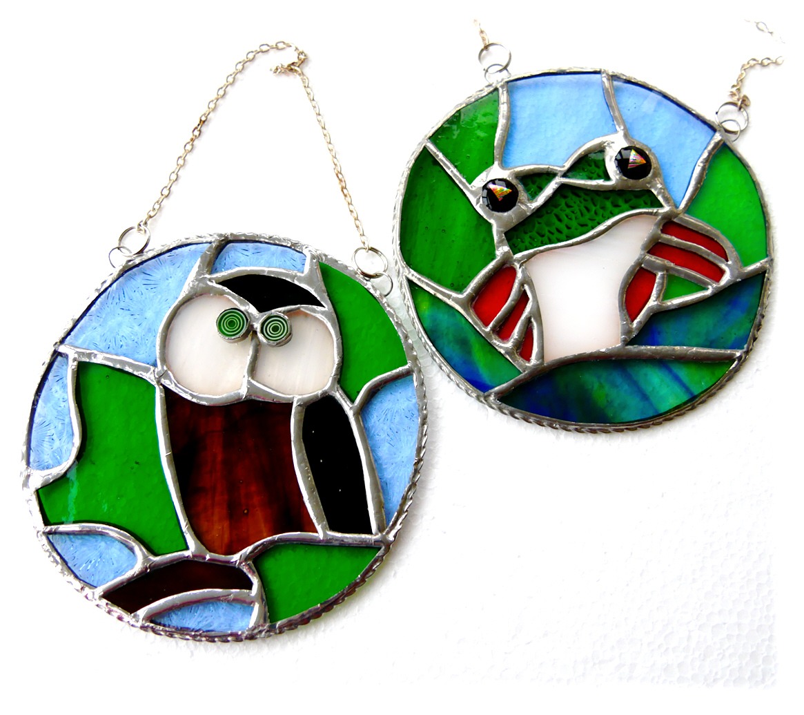 Frog or Owl Ring Stained Glass Suncatcher