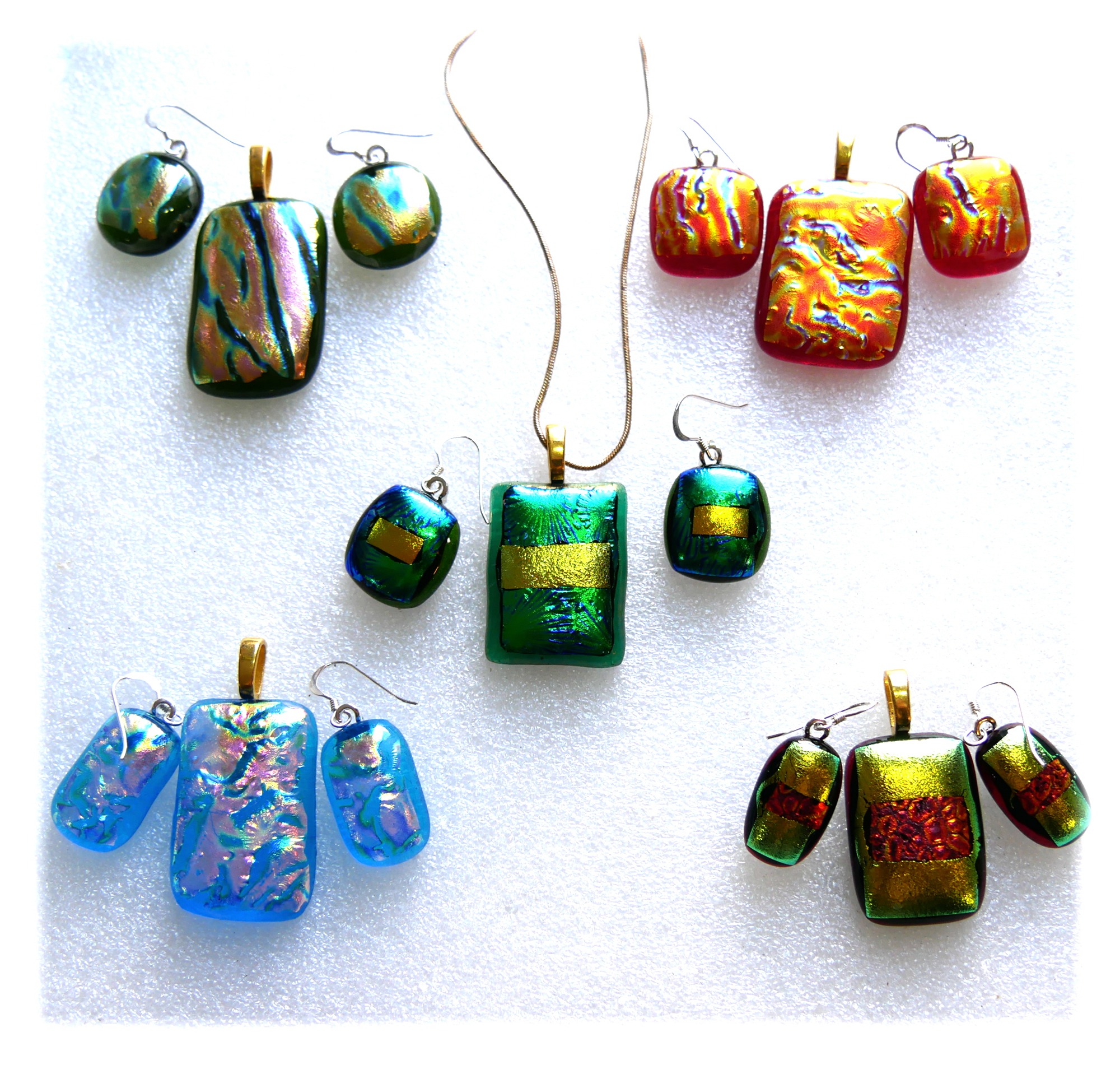 pendant earring-set-5-gold-chain-112-117/