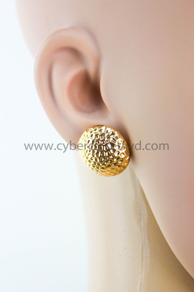 Medium Gold Stud Earring 