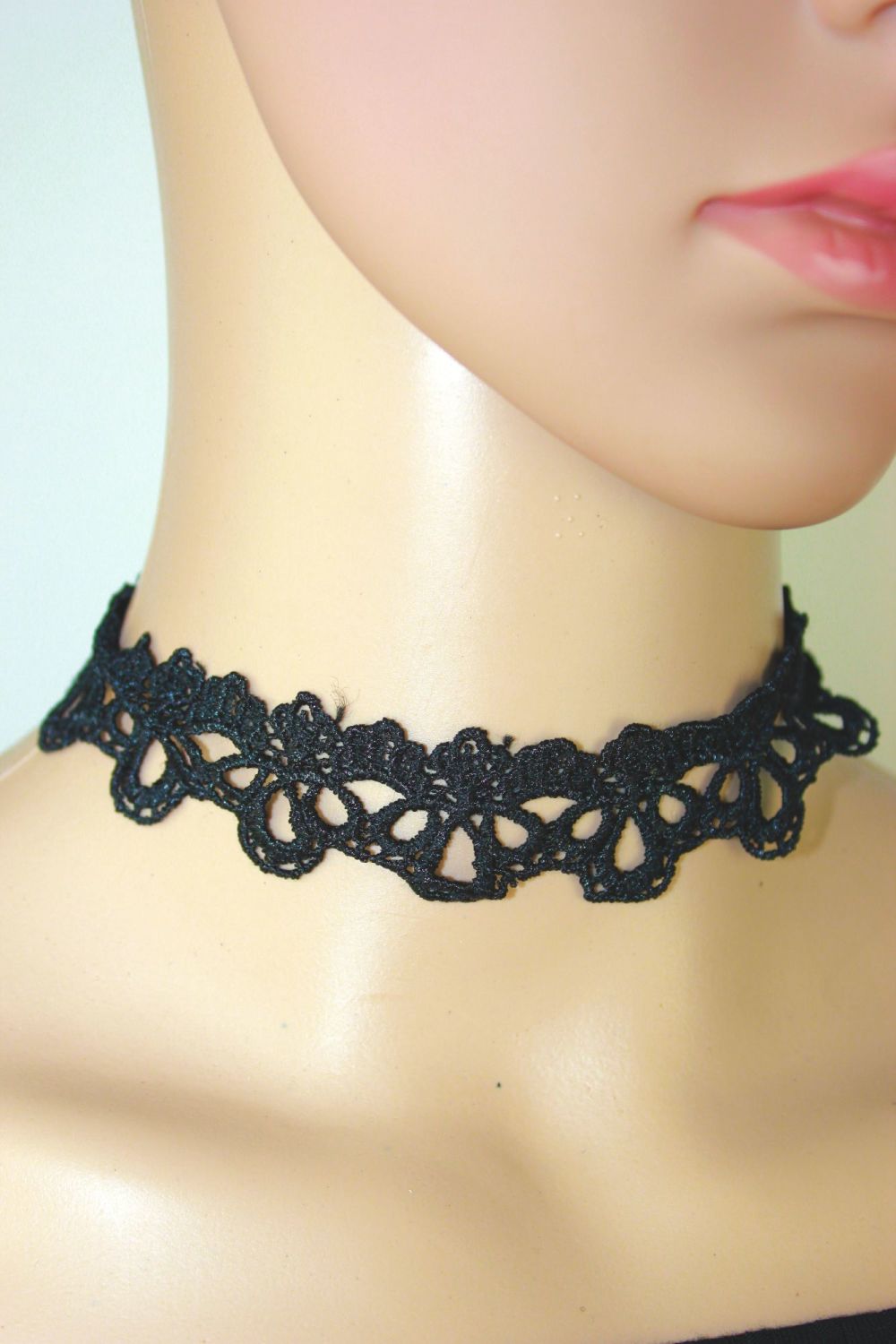 Black Lace Choker