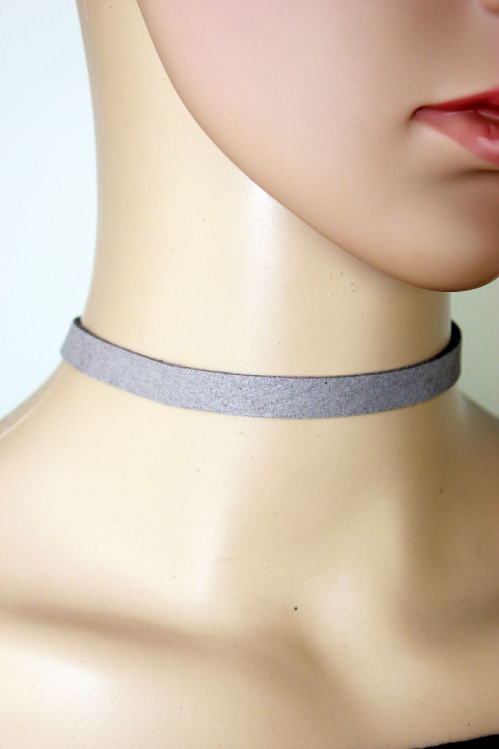 Grey choker deals