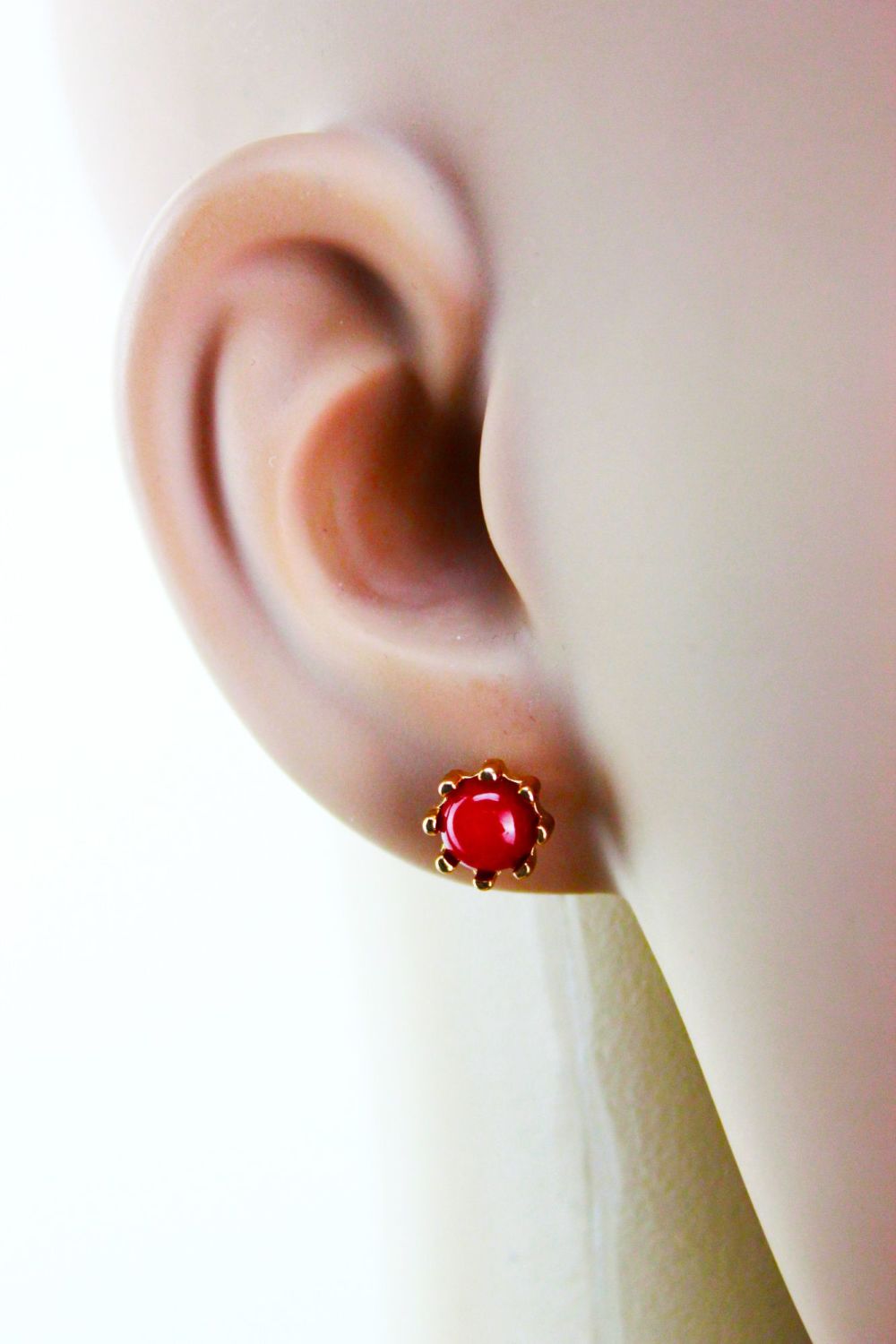 Gold Trim Stud Earrings