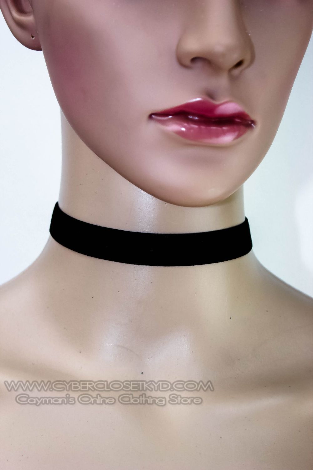 Black Velvet M Choker