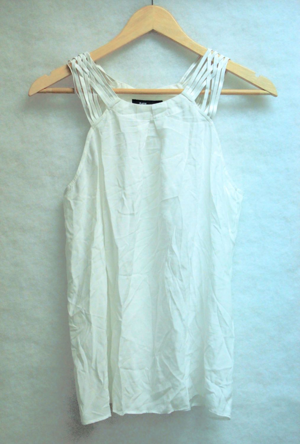 White Sleeveless Top|Size: S