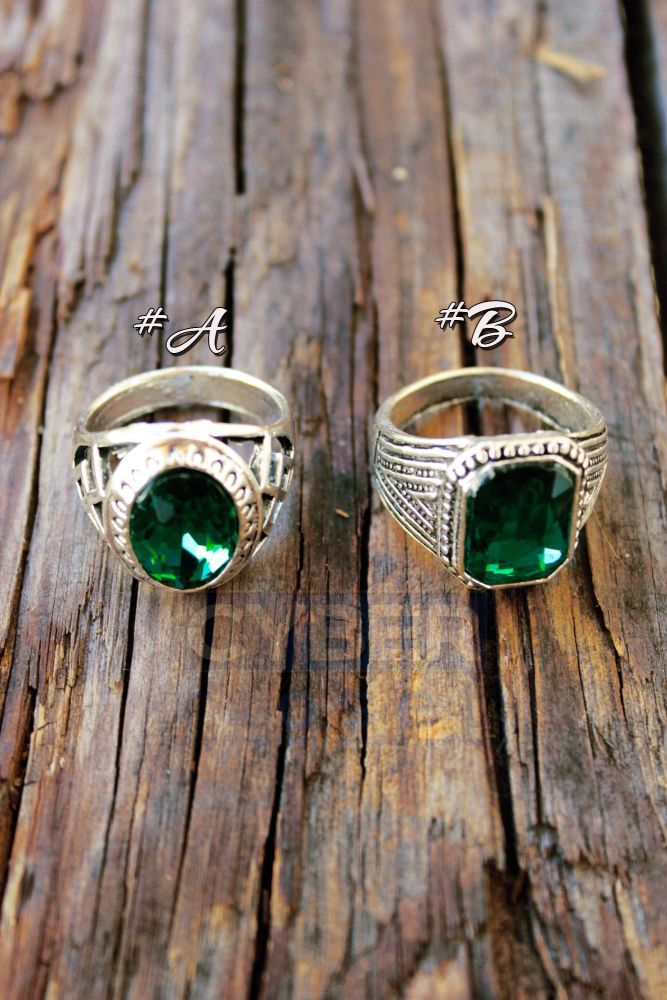  Green Crystal Vintage Silver Plated Ring|(Mix Styles|Sizes Available)
