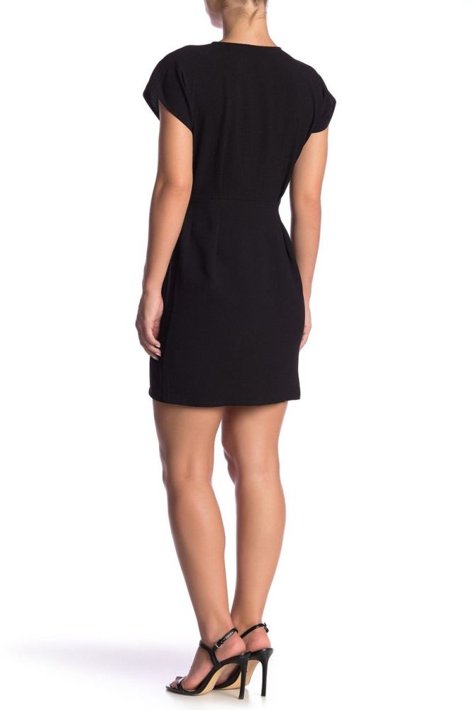 E031|Black Cap Sleeve Wrap Dress Size: XS