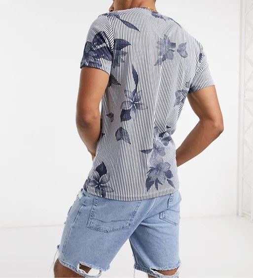 Blue Stripe Floral Print T-shirt|Size: M