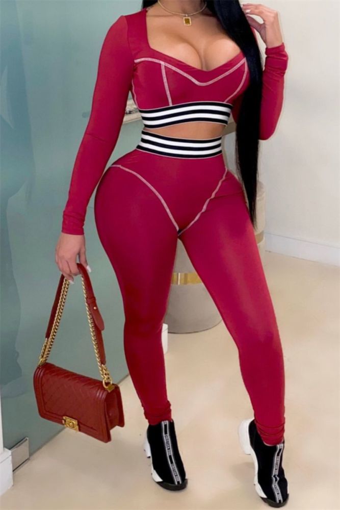 Stretch Low-cut Slim Two-piece Set Size: S