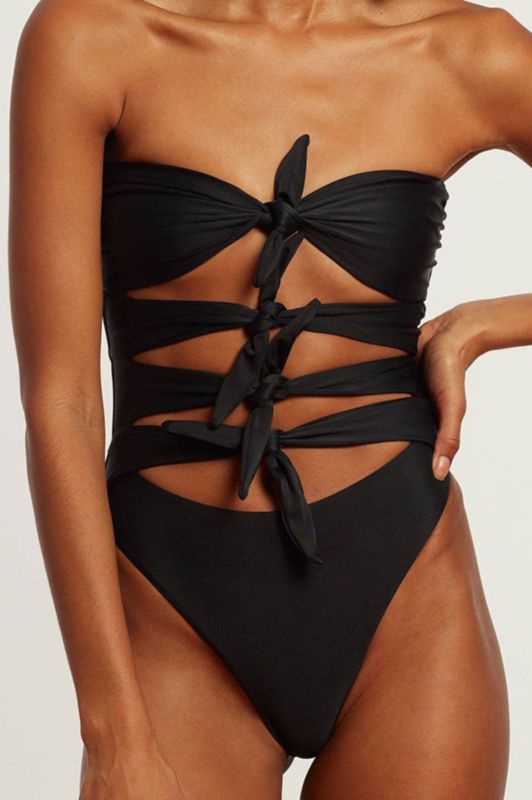 One-piece Strappy Front Swimsuit|Size: S