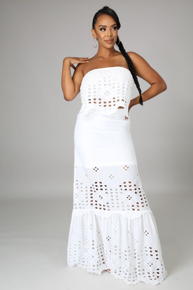 Size: S White Tube Top Embroidered Skirt Set SKU: 2P0449