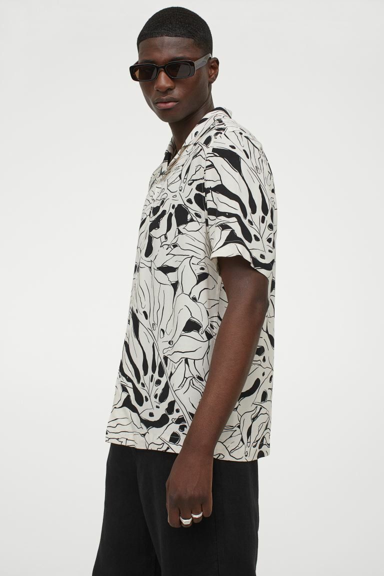 White/Black Patterned Resort Shirt Size: XL