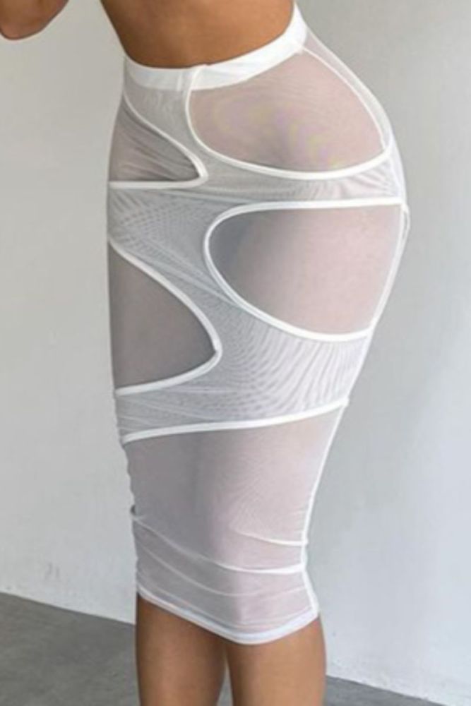 White Mesh See-Through Mid-Waisted Skirt Size: M