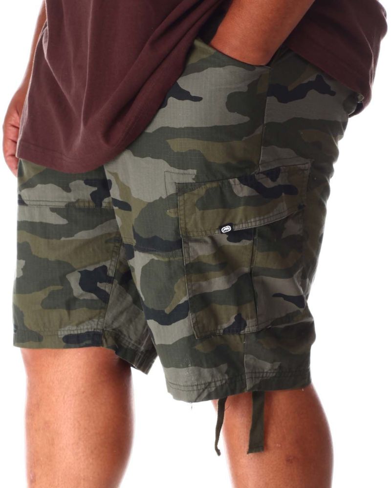 (B&T) Camouflage Print Cargo Shorts Size: 44