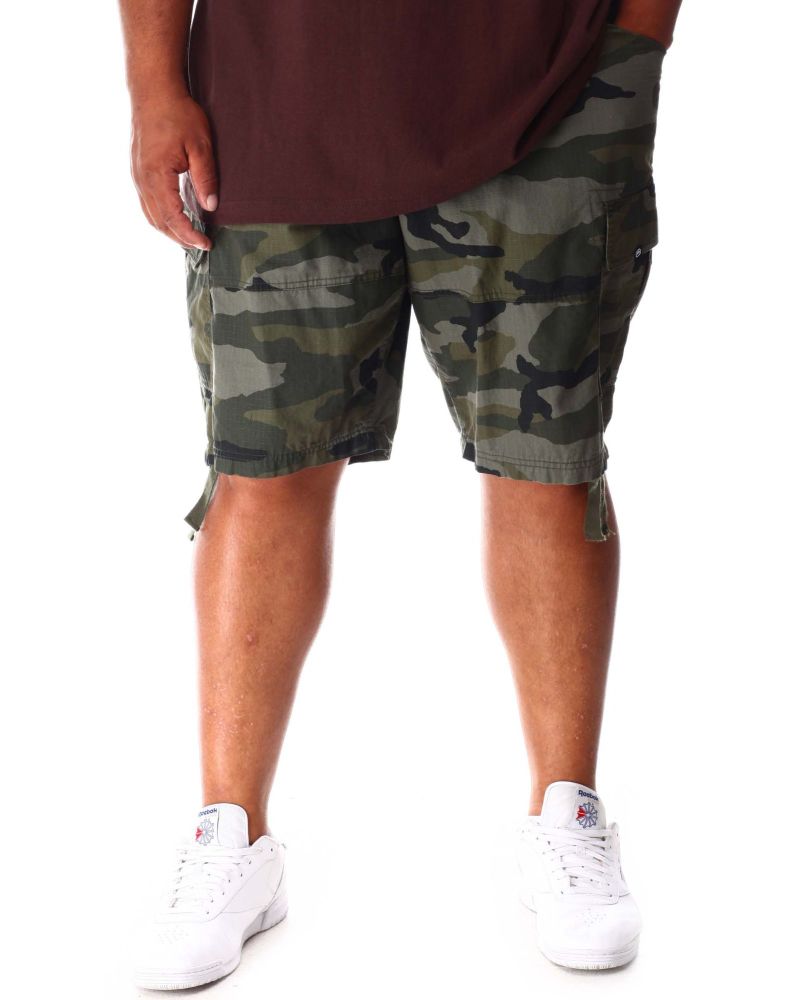(B&T) Camouflage Print Cargo Shorts Size: 44