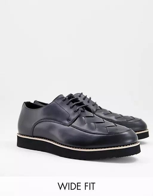 Shoes By Truffle Collection Black Faux Leather Size: 9