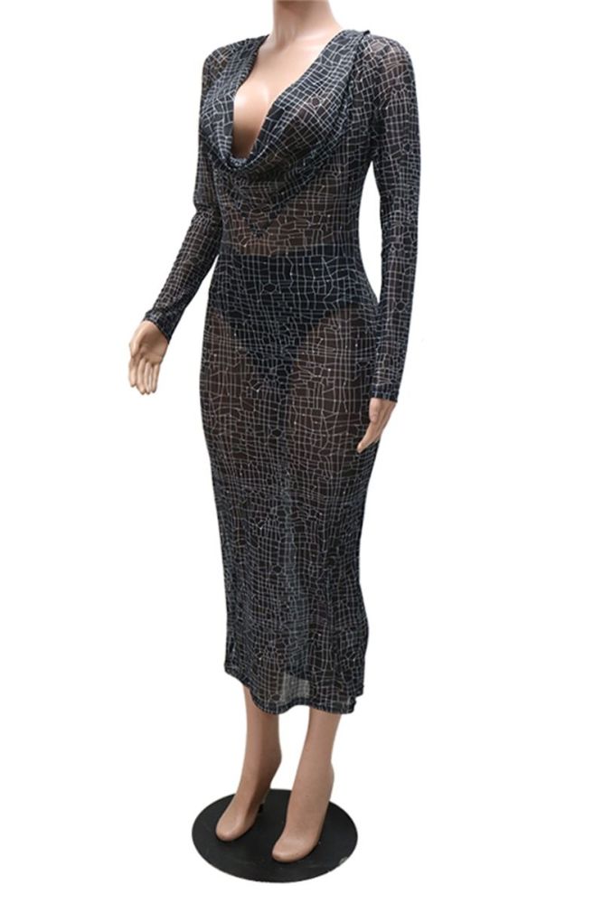 NEW MARKDOWN Mesh See-Through Stretch Deep V Printed Dress (without lining) Size: L