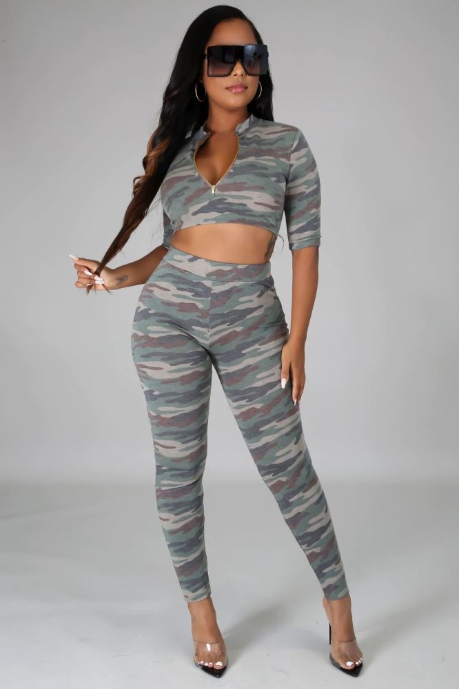 Camouflage Stretch Legging Set Size: M