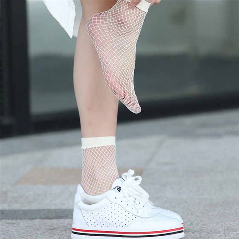 White Mesh Fishnet Ankle Socks Size: OS