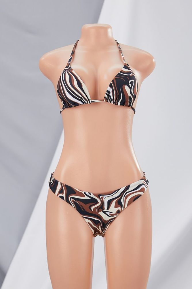 Stripe Print Halter-Neck Ruffle 3-Piece Swimsuit Size: 1XL