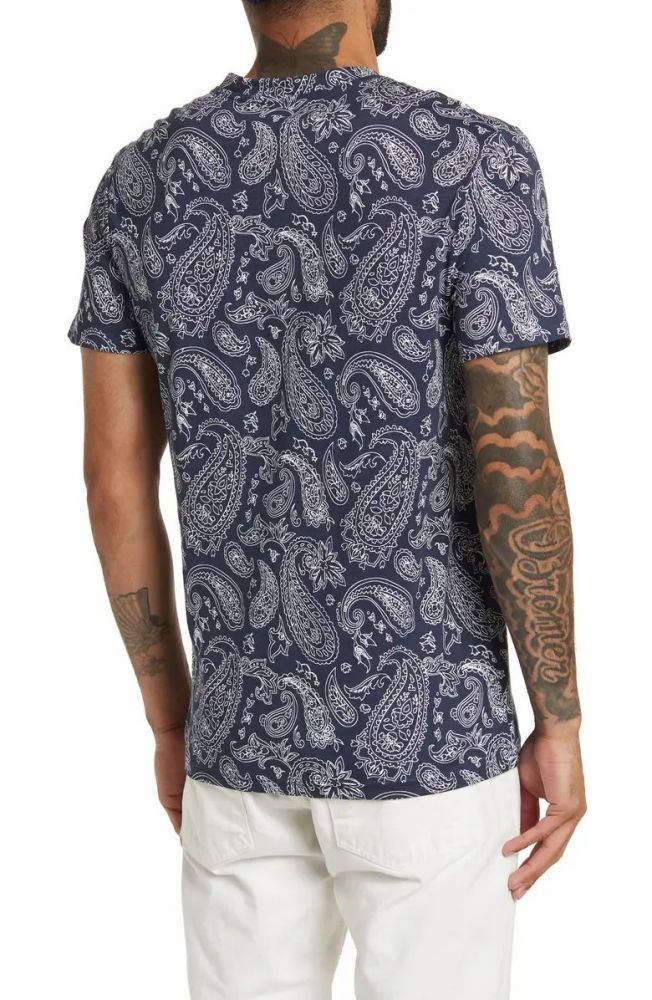Ben Sherman Paisley Target Print Crewneck T-Shirt Size: S