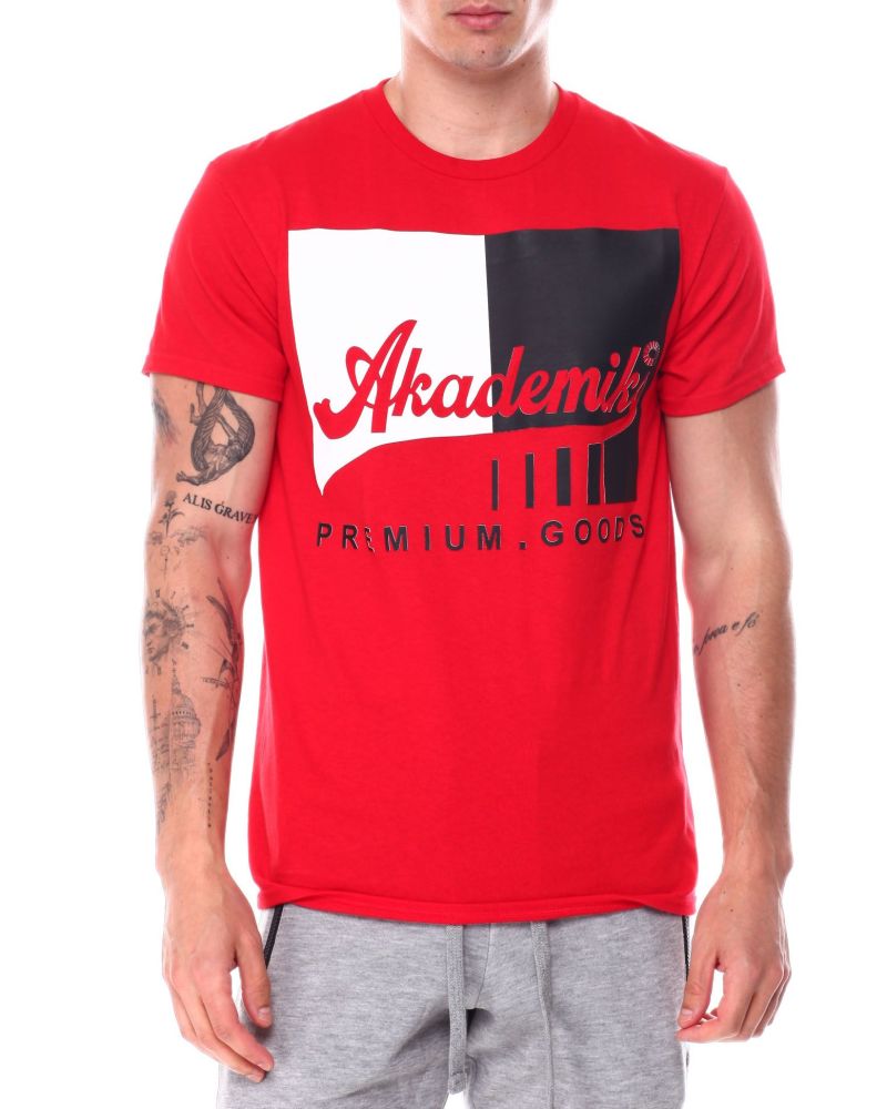 Red Graphic Print T-Shirt Size: L
