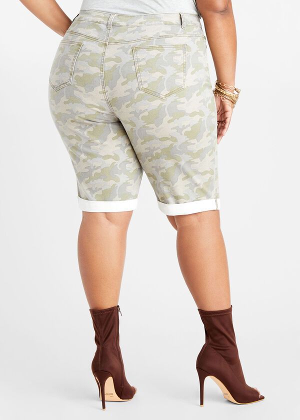 #6173095 Bermuda Distressed Camo Print Denim Shorts Size: 4XL