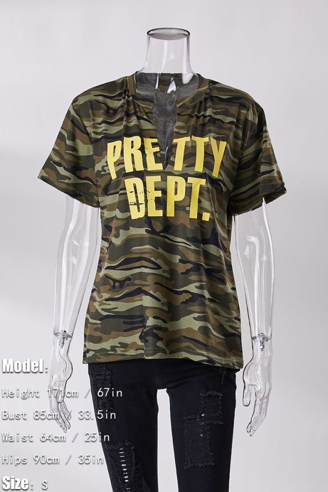 Letter Print High Stretch Street Style Camo T-Shirt Size: L