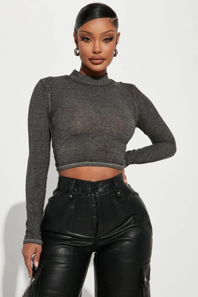 Mock Neck Long Sleeve Cropped Stretch Top Size: L